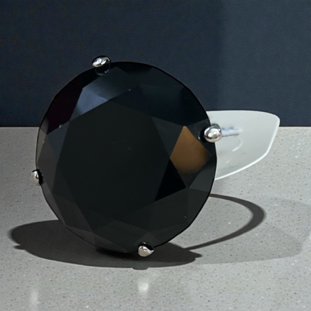 Elegant Black Stone Ring